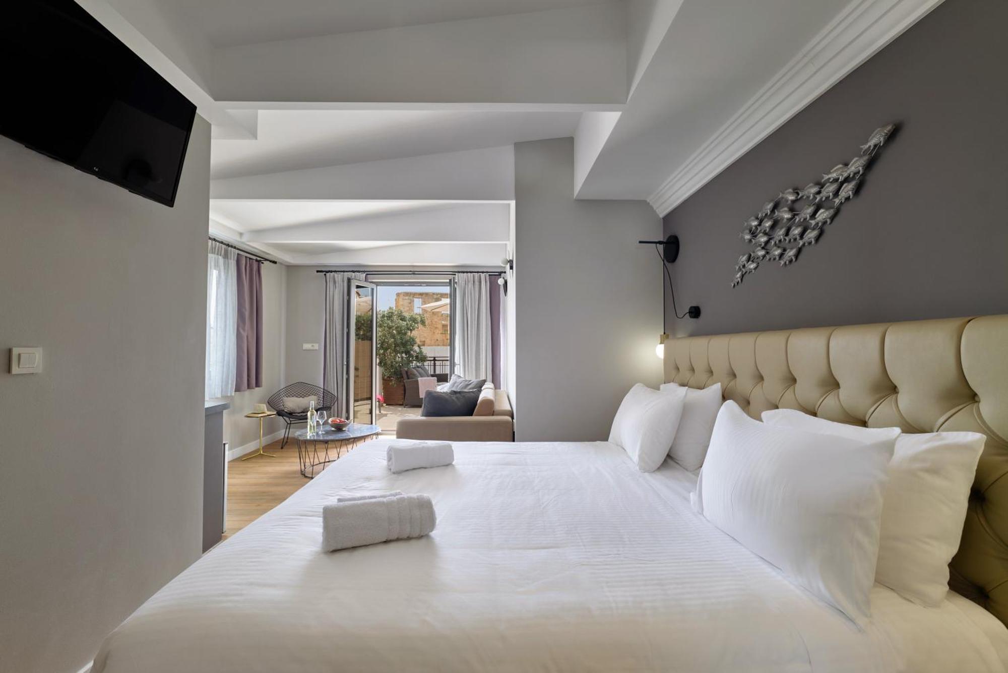 Nival Luxury Suites La Canea Esterno foto