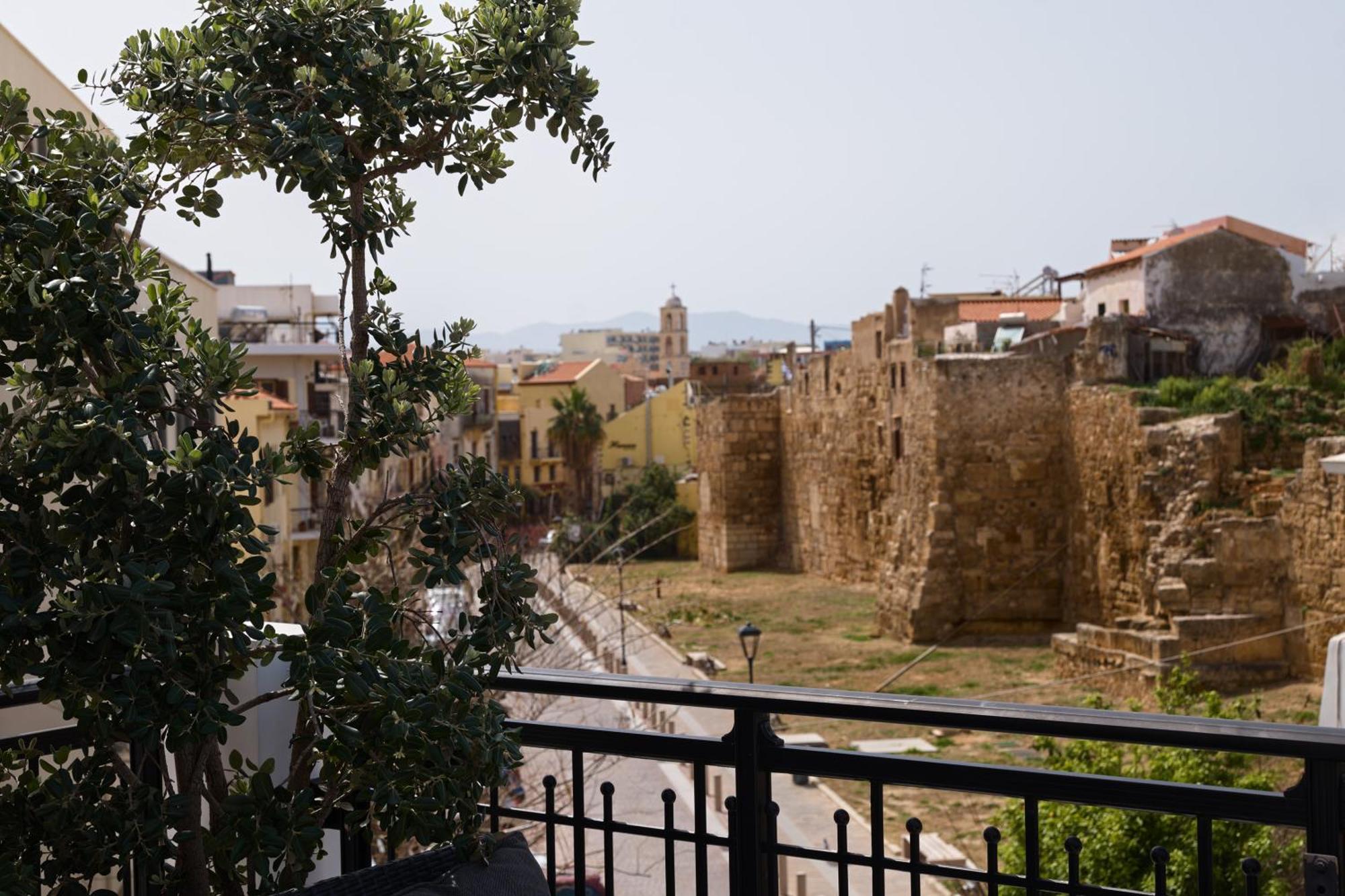 Nival Luxury Suites La Canea Esterno foto
