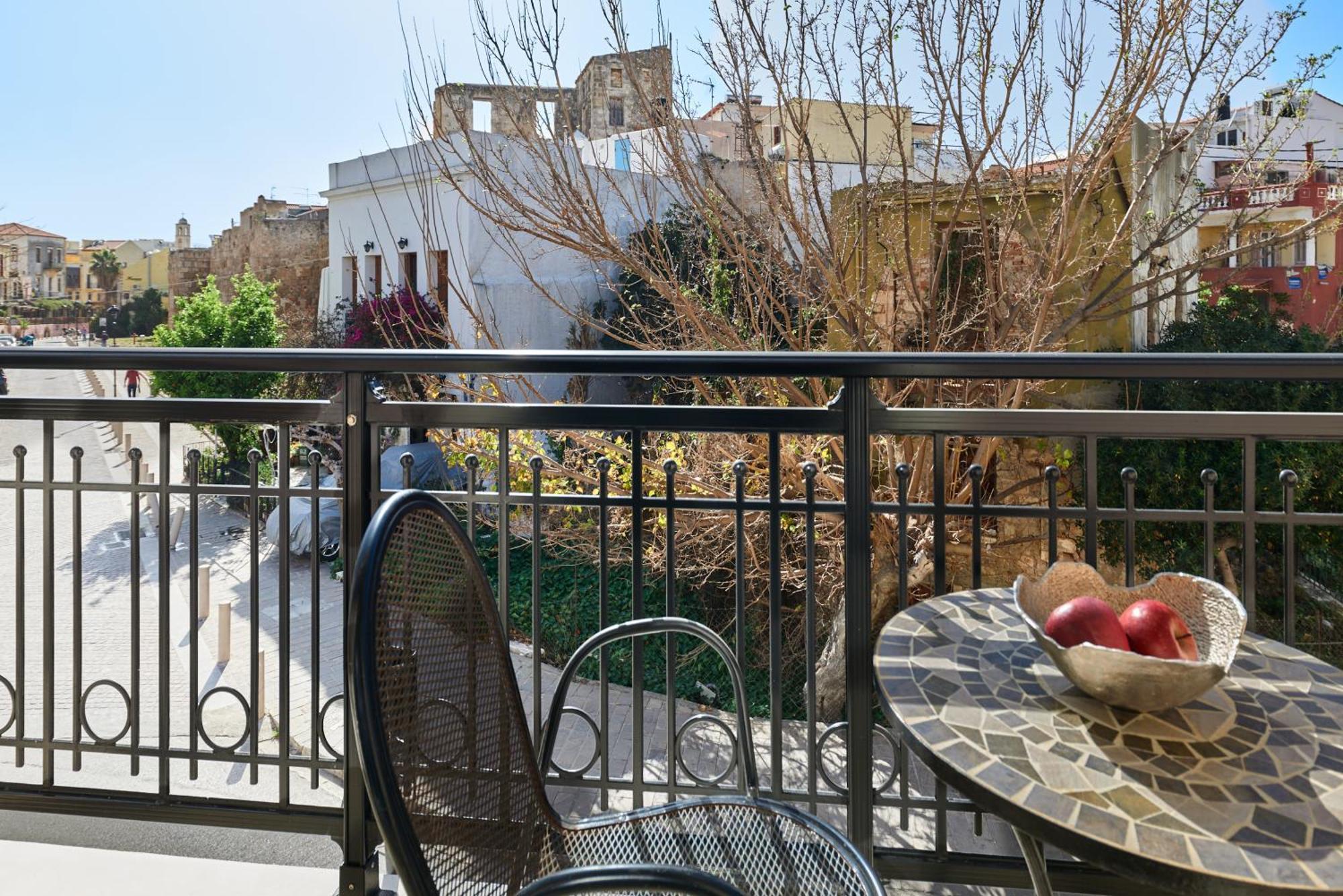 Nival Luxury Suites La Canea Esterno foto