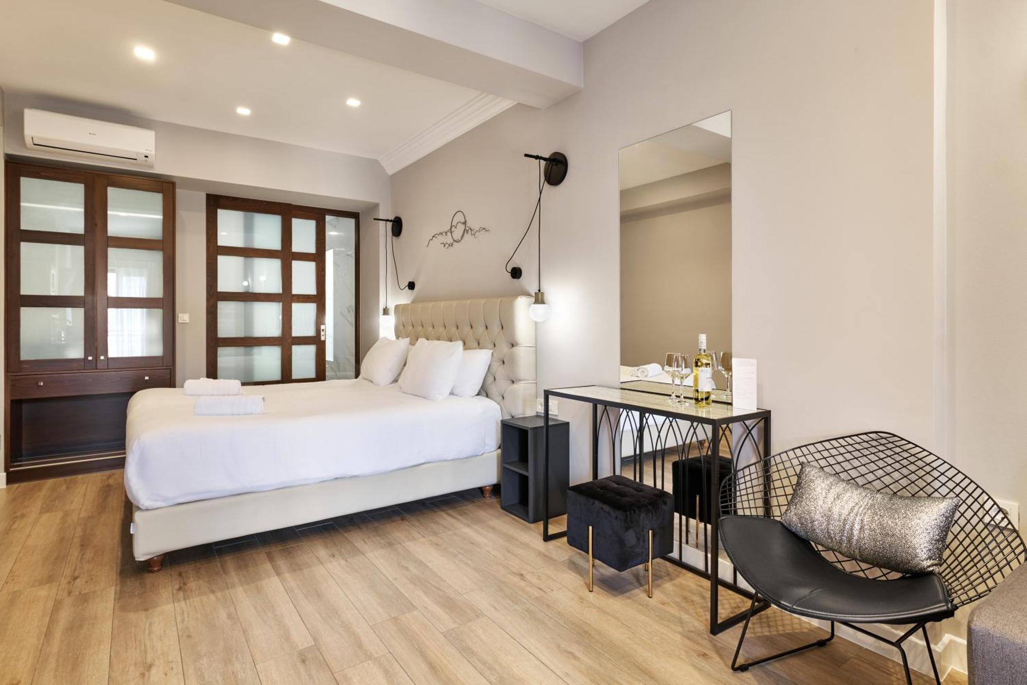 Nival Luxury Suites La Canea Esterno foto